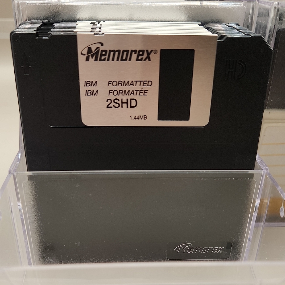 Memorex 3.5-inch Floppy Disks 2SHD 1.44 MB In Plastic Case Qty. Of 20